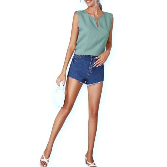 SHEIN Keyhole Neck Scallop Trim Top Mint Green SZ.S EUC - Picture 5 of 11
